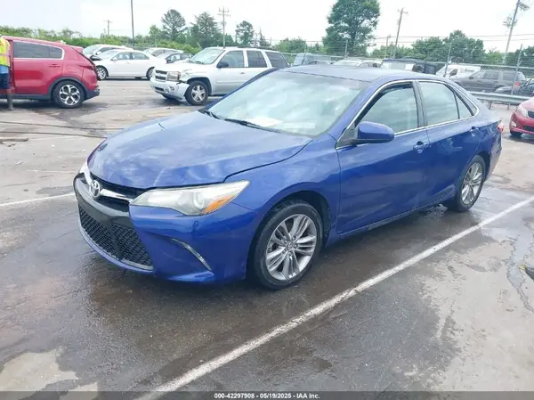 4T1BF1FK2GU589153 2016 TOYOTA CAMRY - Image 2