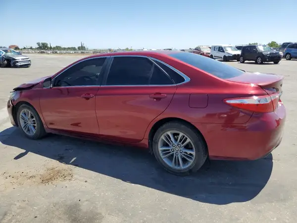 4T1BF1FK2GU590030 2016 TOYOTA CAMRY - Image 2