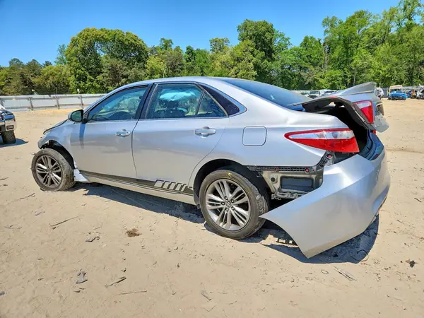 4T1BF1FK2GU591663 2016 TOYOTA CAMRY - Image 2