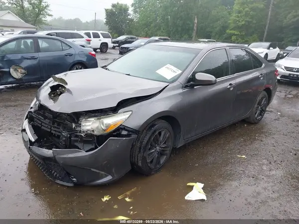 4T1BF1FK2GU593073 2016 TOYOTA CAMRY - Image 2