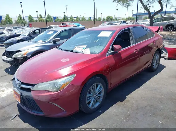 4T1BF1FK2GU595177 2016 TOYOTA CAMRY - Image 2