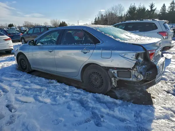4T1BF1FK2GU595728 2016 TOYOTA CAMRY - Image 2