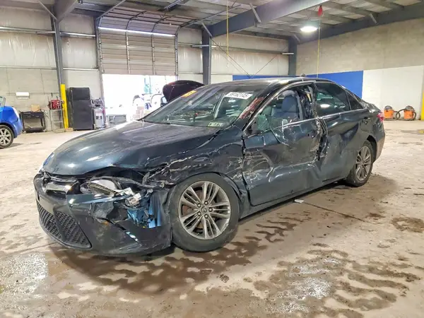 4T1BF1FK2GU597009 2016 TOYOTA CAMRY - Image 1