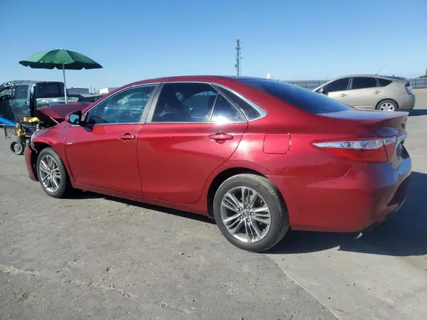 4T1BF1FK2GU598399 2016 TOYOTA CAMRY - Image 2