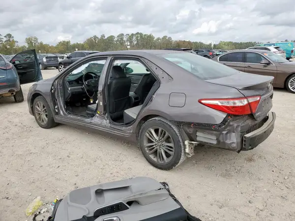 4T1BF1FK2GU600894 2016 TOYOTA CAMRY - Image 2