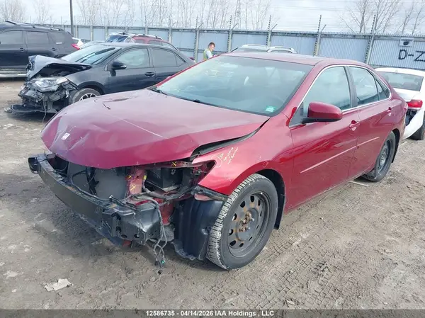 4T1BF1FK2GU601673 2016 TOYOTA CAMRY - Image 2
