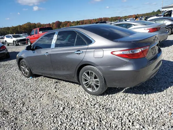 4T1BF1FK2GU601835 2016 TOYOTA CAMRY - Image 2