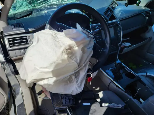 4T1BF1FK2GU604993 2016 TOYOTA CAMRY - Image 8