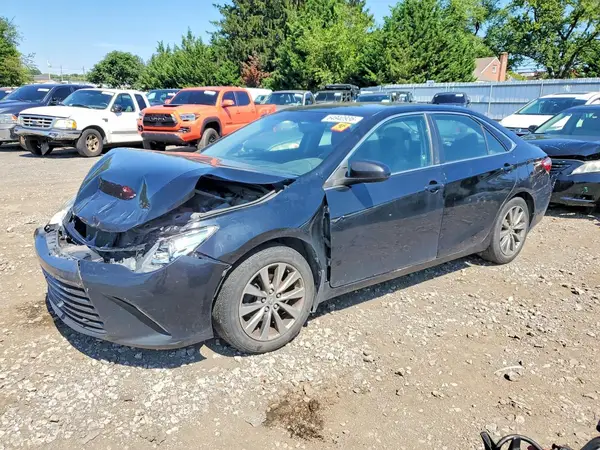 4T1BF1FK2GU610132 2016 TOYOTA CAMRY - Image 1