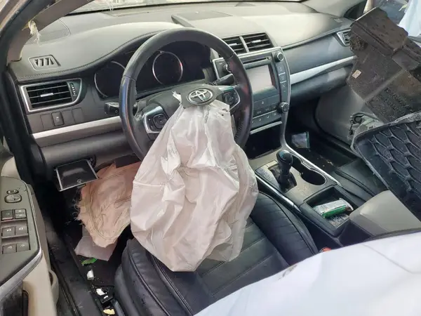 4T1BF1FK2GU614522 2016 TOYOTA CAMRY - Image 8