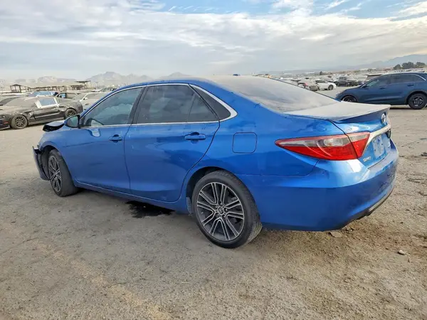 4T1BF1FK2GU999628 2016 TOYOTA CAMRY - Image 2