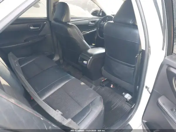 4T1BF1FK2HU267503 2017 TOYOTA CAMRY - Image 8