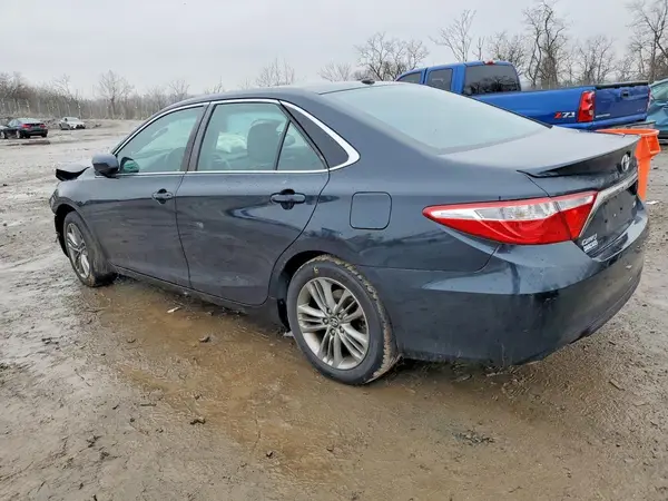 4T1BF1FK2HU271468 2017 TOYOTA CAMRY - Image 2