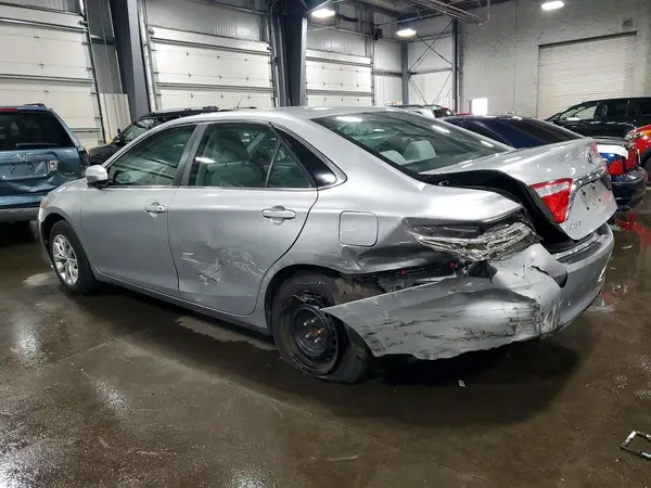 4T1BF1FK2HU274130 2017 TOYOTA CAMRY - Image 2