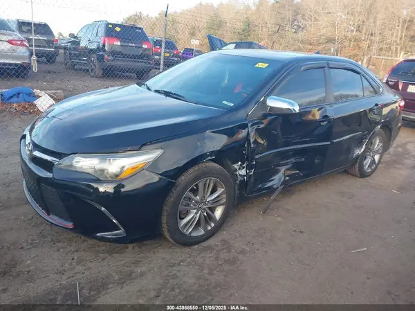 4T1BF1FK2HU277559 2017 TOYOTA CAMRY - Image 2