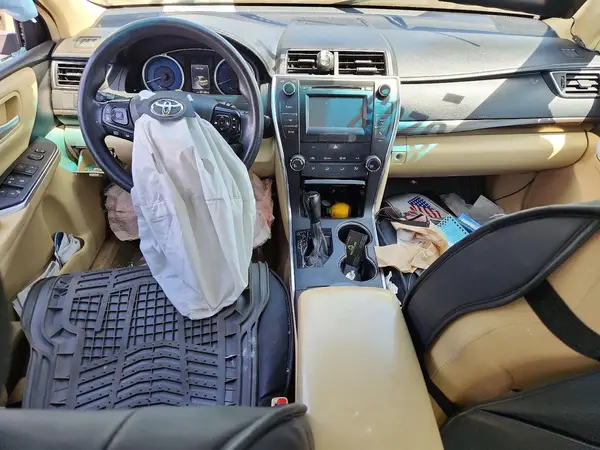 4T1BF1FK2HU284396 2017 TOYOTA CAMRY - Image 8