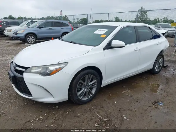 4T1BF1FK2HU284477 2017 TOYOTA CAMRY - Image 2