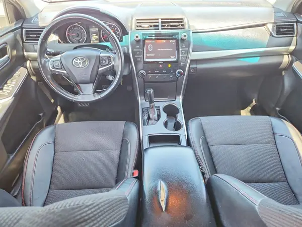 4T1BF1FK2HU284575 2017 TOYOTA CAMRY - Image 8