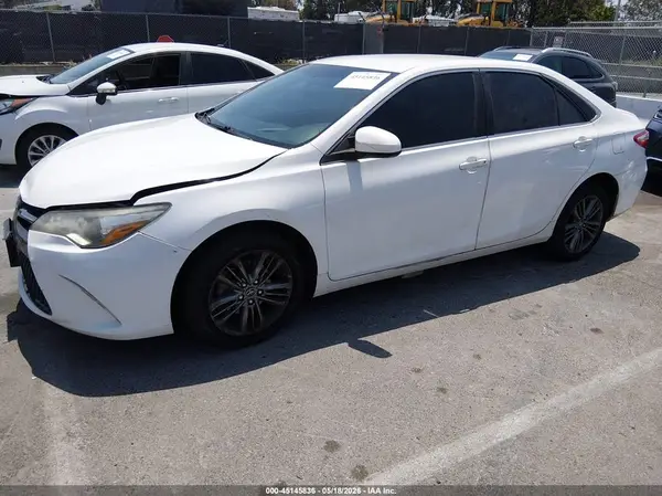 4T1BF1FK2HU284964 2017 TOYOTA CAMRY - Image 2