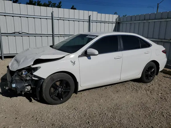 4T1BF1FK2HU288660 2017 TOYOTA CAMRY - Image 1