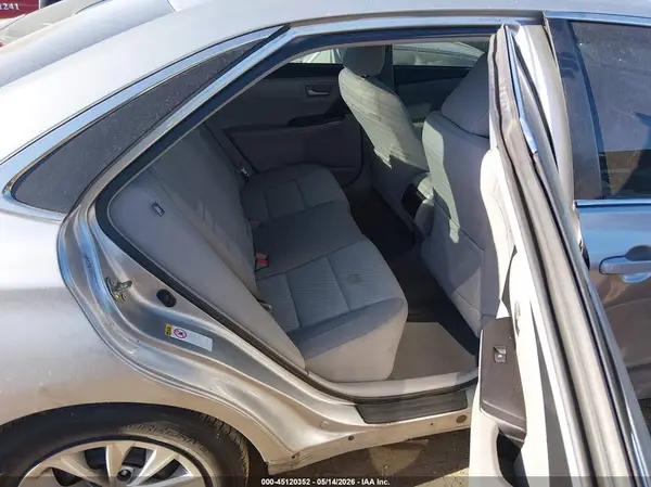 4T1BF1FK2HU288755 2017 TOYOTA CAMRY - Image 8