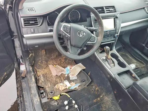 4T1BF1FK2HU299030 2017 TOYOTA CAMRY - Image 8