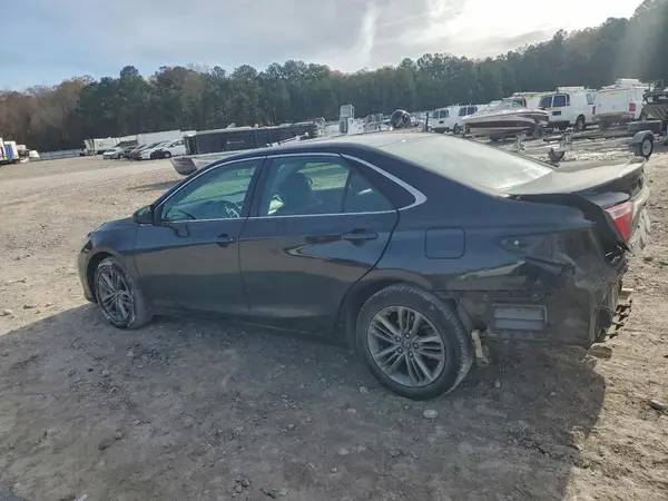 4T1BF1FK2HU301889 2017 TOYOTA CAMRY - Image 2