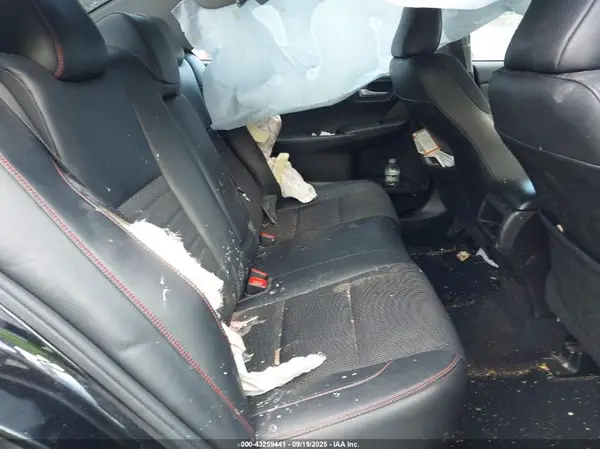 4T1BF1FK2HU302413 2017 TOYOTA CAMRY - Image 8