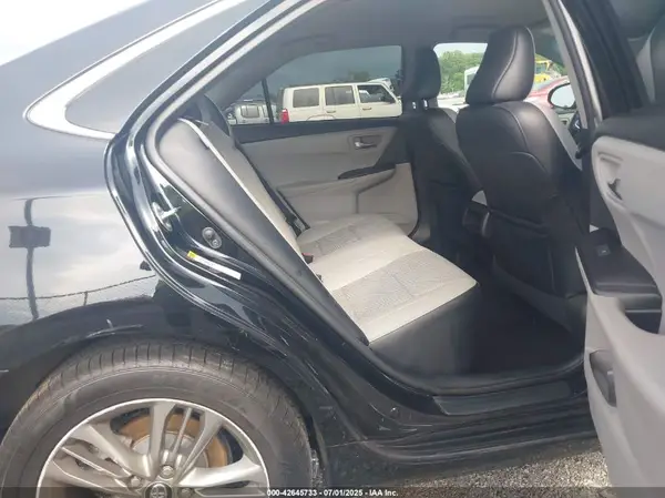 4T1BF1FK2HU303545 2017 TOYOTA CAMRY - Image 8