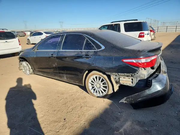 4T1BF1FK2HU304128 2017 TOYOTA CAMRY - Image 2