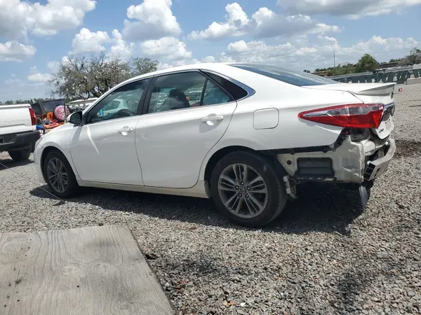 4T1BF1FK2HU306851 2017 TOYOTA CAMRY - Image 2