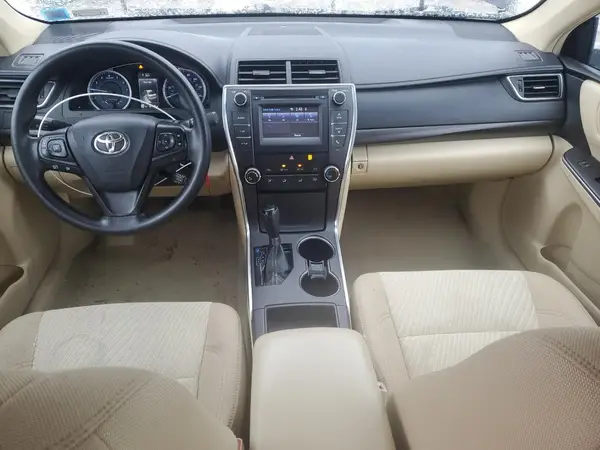4T1BF1FK2HU310575 2017 TOYOTA CAMRY - Image 8
