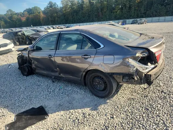 4T1BF1FK2HU311600 2017 TOYOTA CAMRY - Image 2
