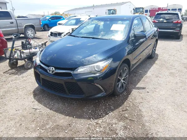 4T1BF1FK2HU312276 2017 TOYOTA CAMRY - Image 2