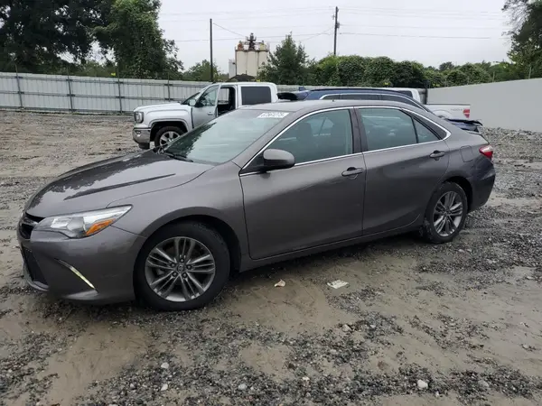 4T1BF1FK2HU313637 2017 TOYOTA CAMRY - Image 1