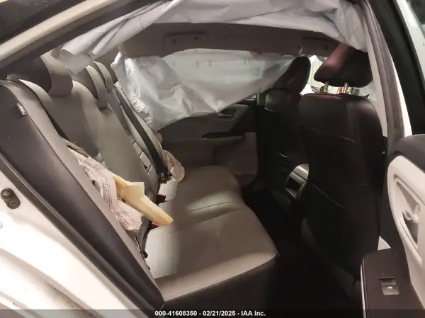 4T1BF1FK2HU315503 2017 TOYOTA CAMRY - Image 8