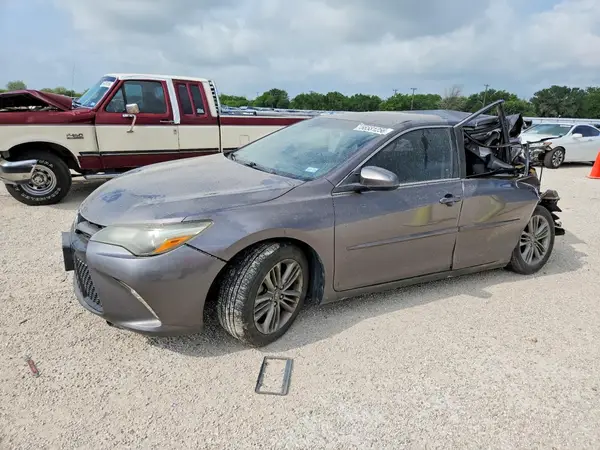 4T1BF1FK2HU321155 2017 TOYOTA CAMRY - Image 1