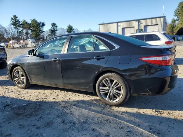 4T1BF1FK2HU324170 2017 TOYOTA CAMRY - Image 2
