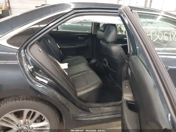 4T1BF1FK2HU327005 2017 TOYOTA CAMRY - Image 8