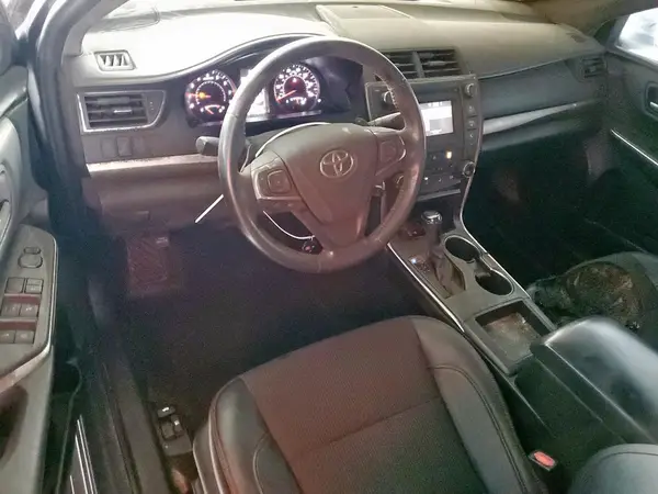 4T1BF1FK2HU329983 2017 TOYOTA CAMRY - Image 8