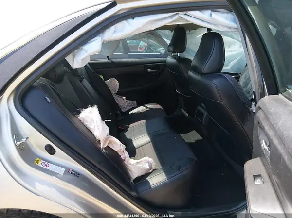 4T1BF1FK2HU335072 2017 TOYOTA CAMRY - Image 8