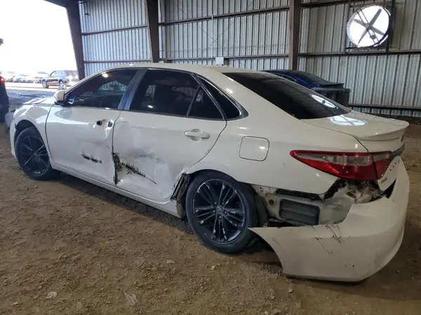 4T1BF1FK2HU336044 2017 TOYOTA CAMRY - Image 2