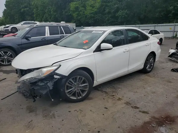 4T1BF1FK2HU340806 2017 TOYOTA CAMRY - Image 1