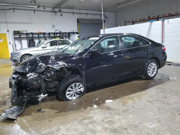 4T1BF1FK2HU342457 2017 TOYOTA CAMRY - Image 1