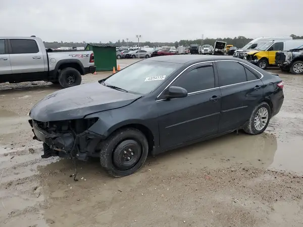 4T1BF1FK2HU343110 2017 TOYOTA CAMRY - Image 1