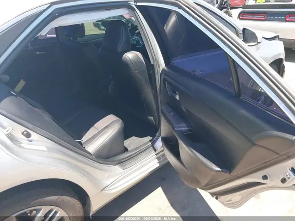 4T1BF1FK2HU343303 2017 TOYOTA CAMRY - Image 8
