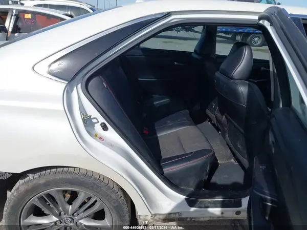 4T1BF1FK2HU346962 2017 TOYOTA CAMRY - Image 8