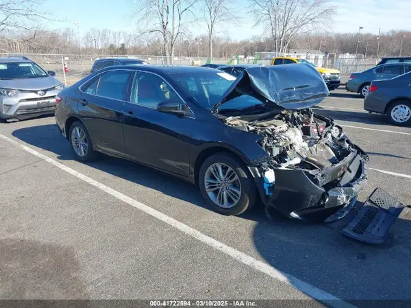 4T1BF1FK2HU347173 2017 TOYOTA CAMRY - Image 1