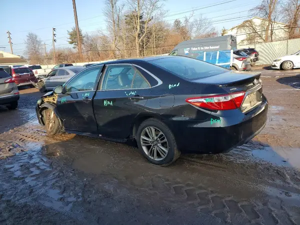 4T1BF1FK2HU349151 2017 TOYOTA CAMRY - Image 2