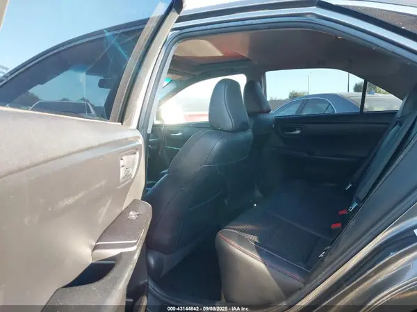 4T1BF1FK2HU351059 2017 TOYOTA CAMRY - Image 8